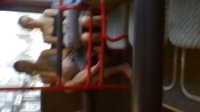 ජපන් බිරිඳ තම සැමියාට කුකුළා උරා බොමින් බූරුවා ලෙවකෑම ලබා දීමට සමත් වේ