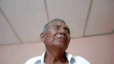 දඩබ්බර කොල්ලා ලතිනා සුළු සහෝදරියට කොන්ඩමයක් නොමැතිව කෙලවයි