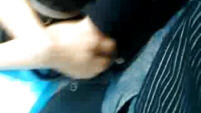 දඟකාර brunette බබෙක් Dana De Armond ඇගේ පුක විනාශ කරයි