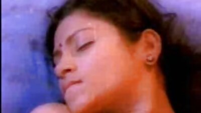 බිස්ටි බ්ලොන්ඩ් ආච්චි තරුණ ස්ටඩ් විසින් විනාශයට පත් වේ